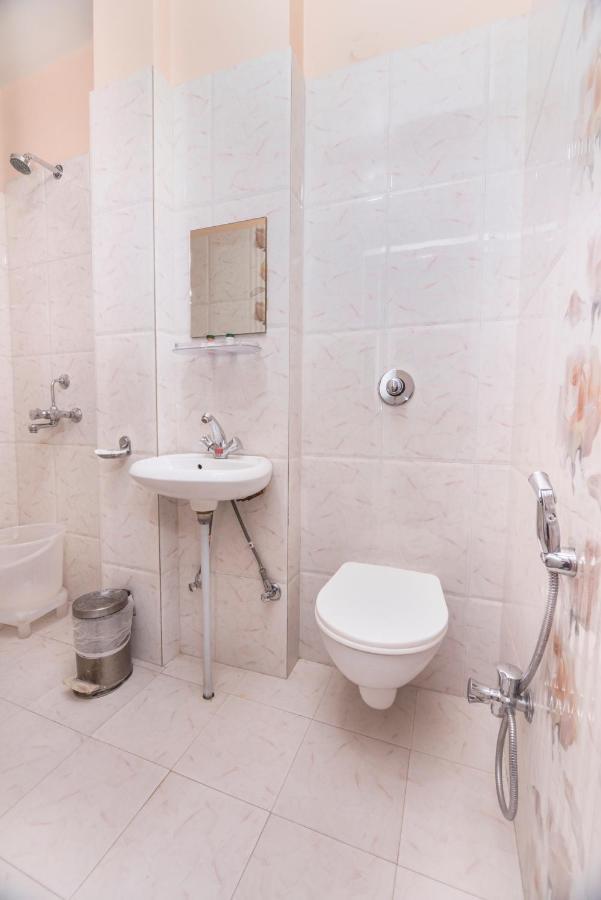Hotel Bleue Mont Varanasi Dış mekan fotoğraf