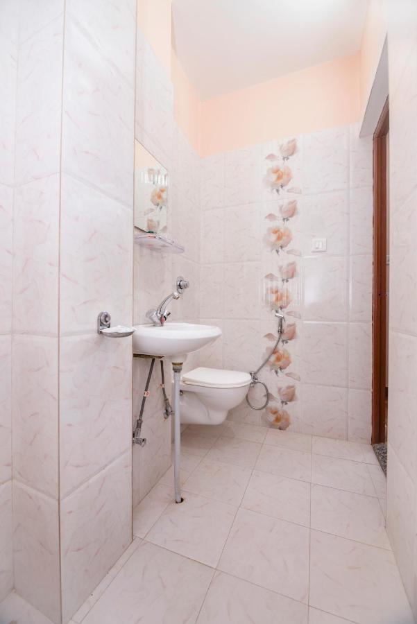 Hotel Bleue Mont Varanasi Dış mekan fotoğraf