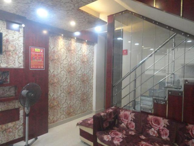 Hotel Bleue Mont Varanasi Dış mekan fotoğraf